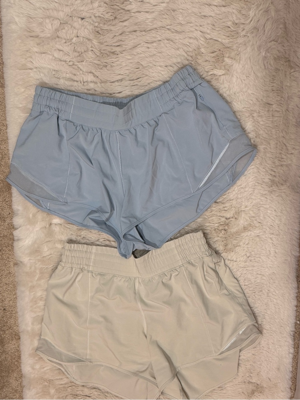 lululemon athletica women's light blue and cream running shorts